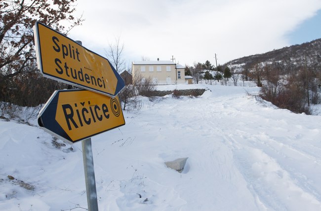 Ričice - Split snijeg zameo cestu